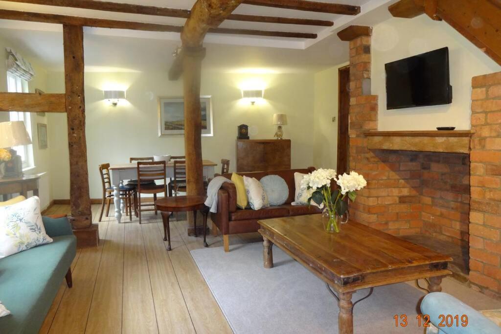 Lovely Old Cottage Stratford-upon-Avon Exteriör bild